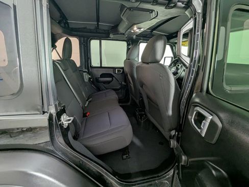 Certified 2022 Jeep Wrangler Unlimited Sport image 29