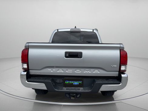 Used 2023 Toyota Tacoma SR5 RWD image 4