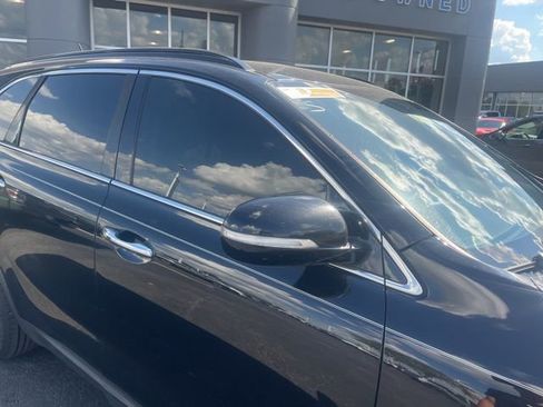 Used 2020 Kia Sorento S image 5