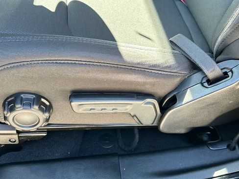 Used 2019 Jeep Wrangler Sport AWD/4WD image 33