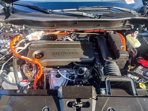 Certified 2025 Honda CR-V Sport-L image 14