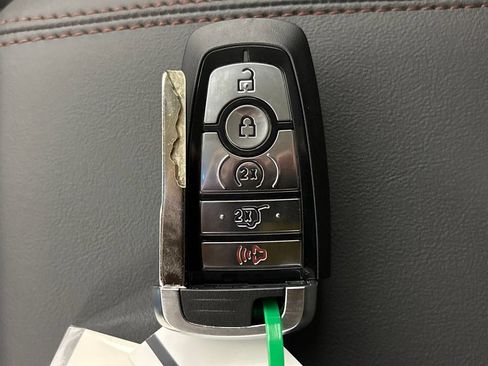 New 2026 Ford Explorer Active w/ Active Comfort Package RWD image 33