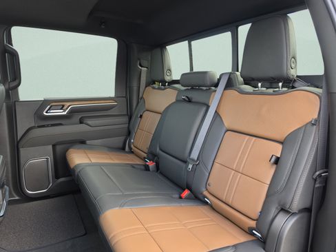 New 2026 Chevrolet Silverado 2500 High Country w/ Technology Package AWD/4WD image 23