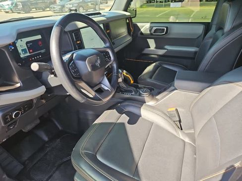 Used 2023 Ford Bronco Badlands AWD/4WD image 14