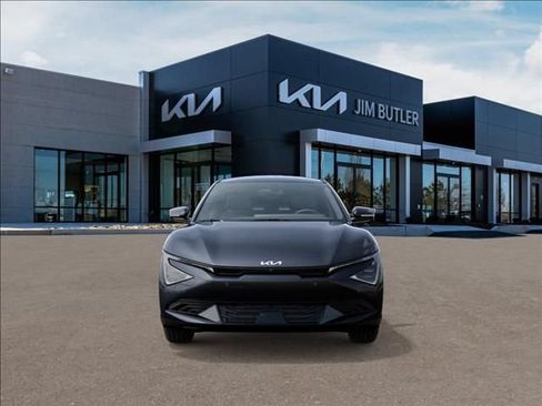 New 2026 Kia EV6 Wind RWD image 2