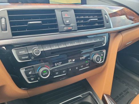 Used 2018 BMW 340i xDrive Sedan AWD/4WD image 28