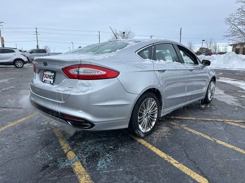 Used 2016 Ford Fusion SE w/ Equipment Group 202A image 10