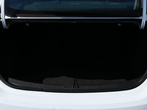 Used 2023 Chevrolet Malibu LT FWD image 23