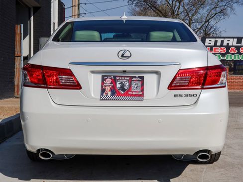 Used 2011 Lexus ES 350 FWD image 7