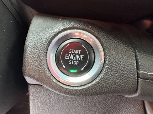 Used 2022 Buick Envision Preferred AWD/4WD image 21