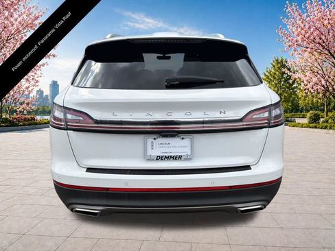 Certified 2022 Lincoln Nautilus Reserve AWD/4WD image 5
