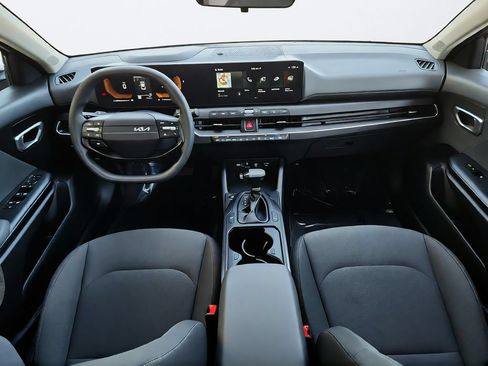 Used 2025 Kia K4 FWD image 27