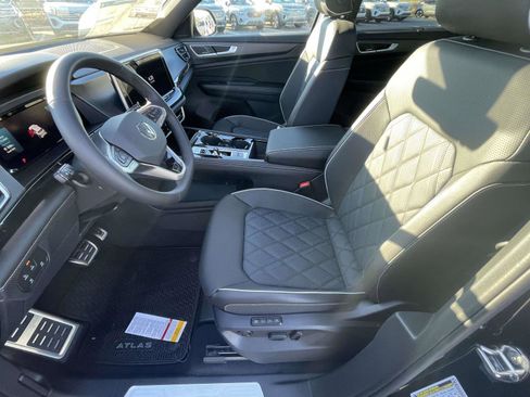 New 2026 Volkswagen Atlas Cross Sport SEL Premium R-Line image 19