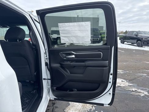 New 2026 RAM 1500 4x4 Crew Cab image 42