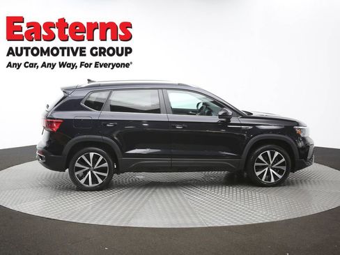 Used 2024 Volkswagen Taos SE FWD image 43
