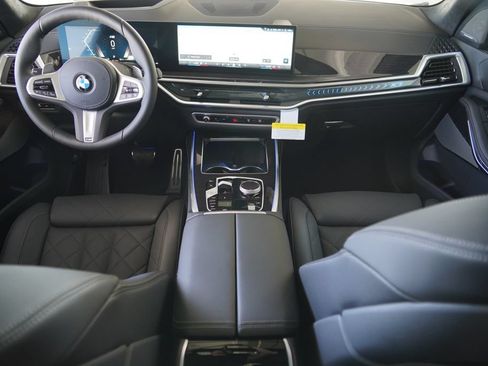 New 2027 BMW X7 xDrive40i w/ M Sport Package AWD/4WD image 13