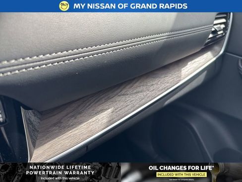 New 2026 Nissan Rogue Platinum AWD/4WD image 33