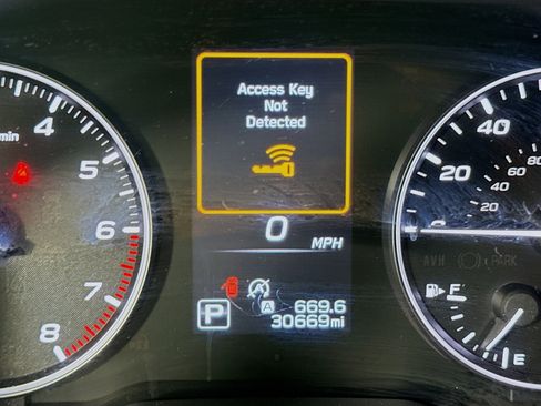 Used 2020 Subaru Outback Premium AWD/4WD image 16
