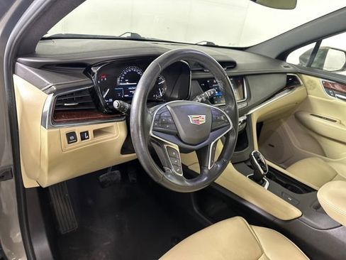 Used 2019 Cadillac XT5 Luxury image 13