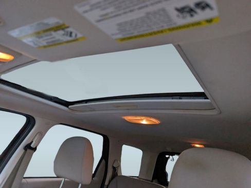 Used 2012 Ford Escape XLT image 15