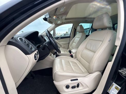 Used 2016 Volkswagen Tiguan SE FWD image 43