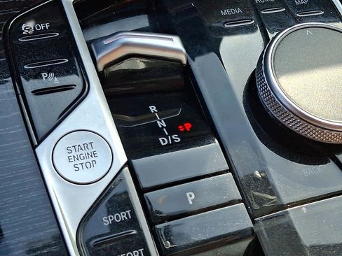 Certified 2024 BMW X5 xDrive40i w/ M Sport Package image 15