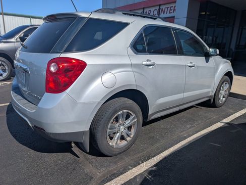 Used 2015 Chevrolet Equinox LT w/ Driver Convenience Package image 3