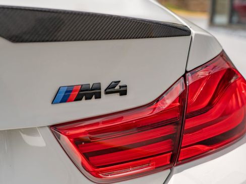Used 2018 BMW M4 Coupe RWD image 8
