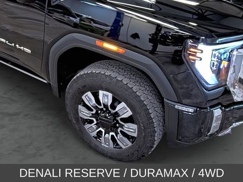 Used 2024 GMC Sierra 2500 Denali w/ Denali Reserve Package AWD/4WD image 15