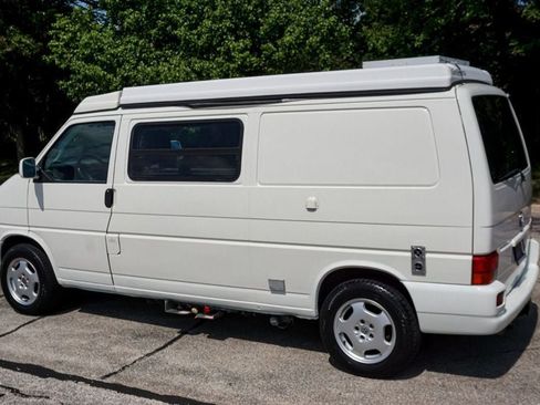 Used 2000 Volkswagen Eurovan Camper FWD image 66