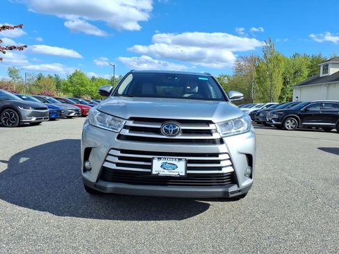 Used 2018 Toyota Highlander XLE AWD/4WD image 2