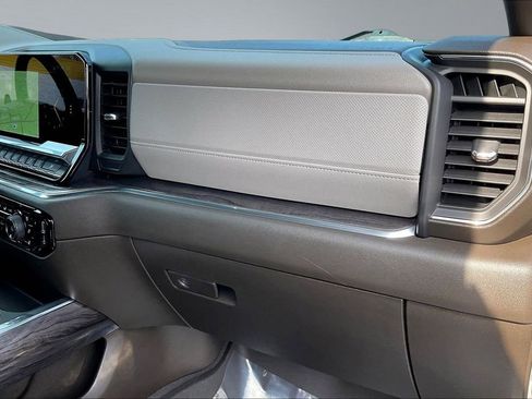 Used 2023 Chevrolet Silverado 1500 LTZ image 17