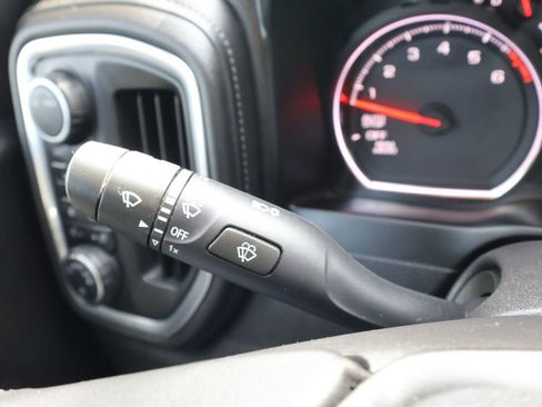 Used 2020 Chevrolet Silverado 1500 LT Trail Boss image 17