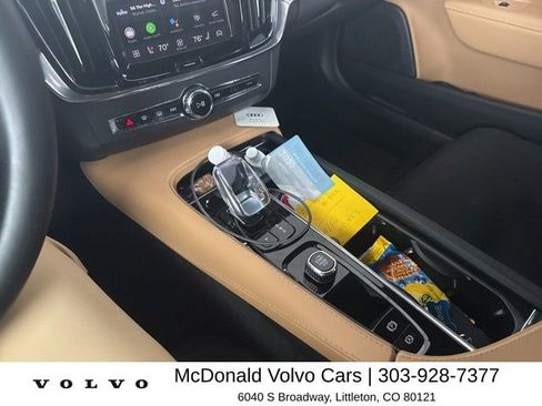 Used 2024 Volvo V90 B6 Cross Country Ultimate AWD/4WD image 7