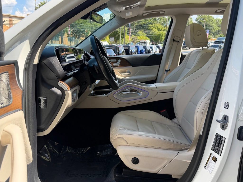 Used 2022 Mercedes-Benz GLE 450 4MATIC w/ AMG Line Exterior image 25
