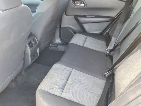 Used 2024 Nissan Rogue SV image 11