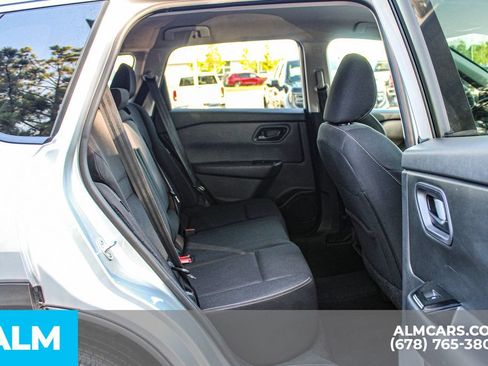 Used 2024 Nissan Rogue S AWD/4WD image 17