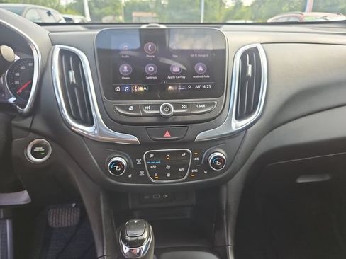 Used 2019 Chevrolet Equinox LT w/ Sun & Navigation Package FWD image 19