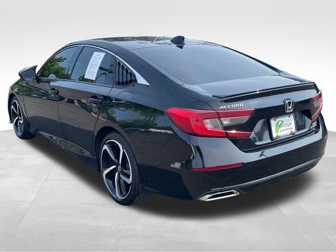 Used 2018 Honda Accord Sport image 5