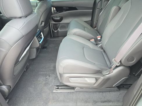 New 2026 Kia Carnival SX Prestige FWD image 17