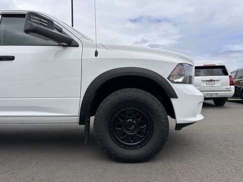 Used 2019 RAM 1500 Express w/ Wheel & Sound Group AWD/4WD image 10