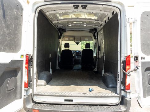 Used 2023 Ford Transit 250 Medium Roof w/ Load Area Protection Package RWD image 4