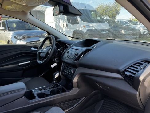 Used 2018 Ford Escape SE w/ Ford Safe & Smart Package image 12