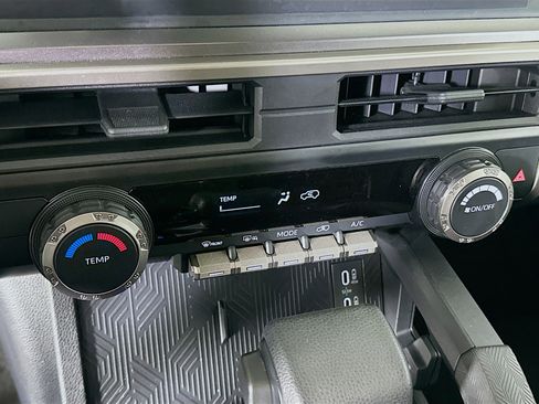 Used 2025 Toyota 4Runner SR5 image 24