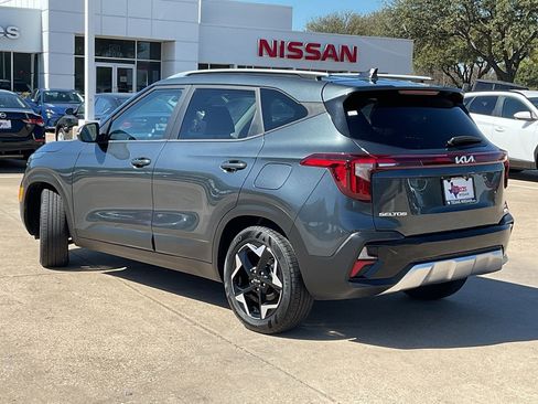 Used 2025 Kia Seltos S image 7