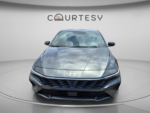 New 2026 Hyundai Elantra SEL Sport Premium FWD image 8