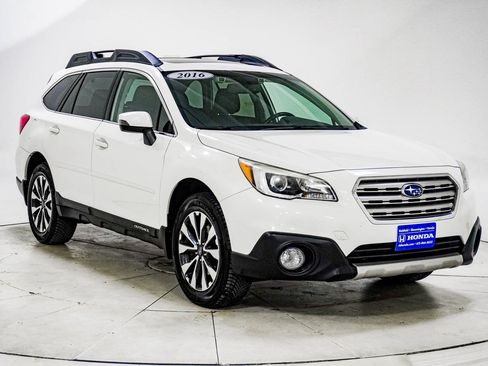 Used 2016 Subaru Outback 2.5i Limited image 14