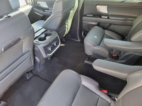 Used 2025 Ford Expedition Max Active AWD/4WD image 24