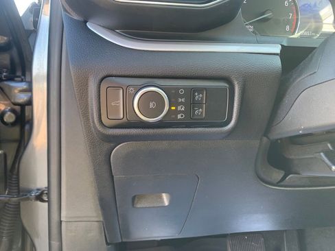 Used 2023 Ford Explorer XLT w/ Equipment Group 202A image 14