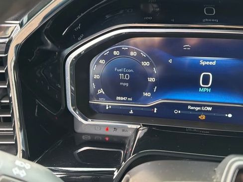 Used 2023 Chevrolet Silverado 1500 High Country w/ Technology Package image 17